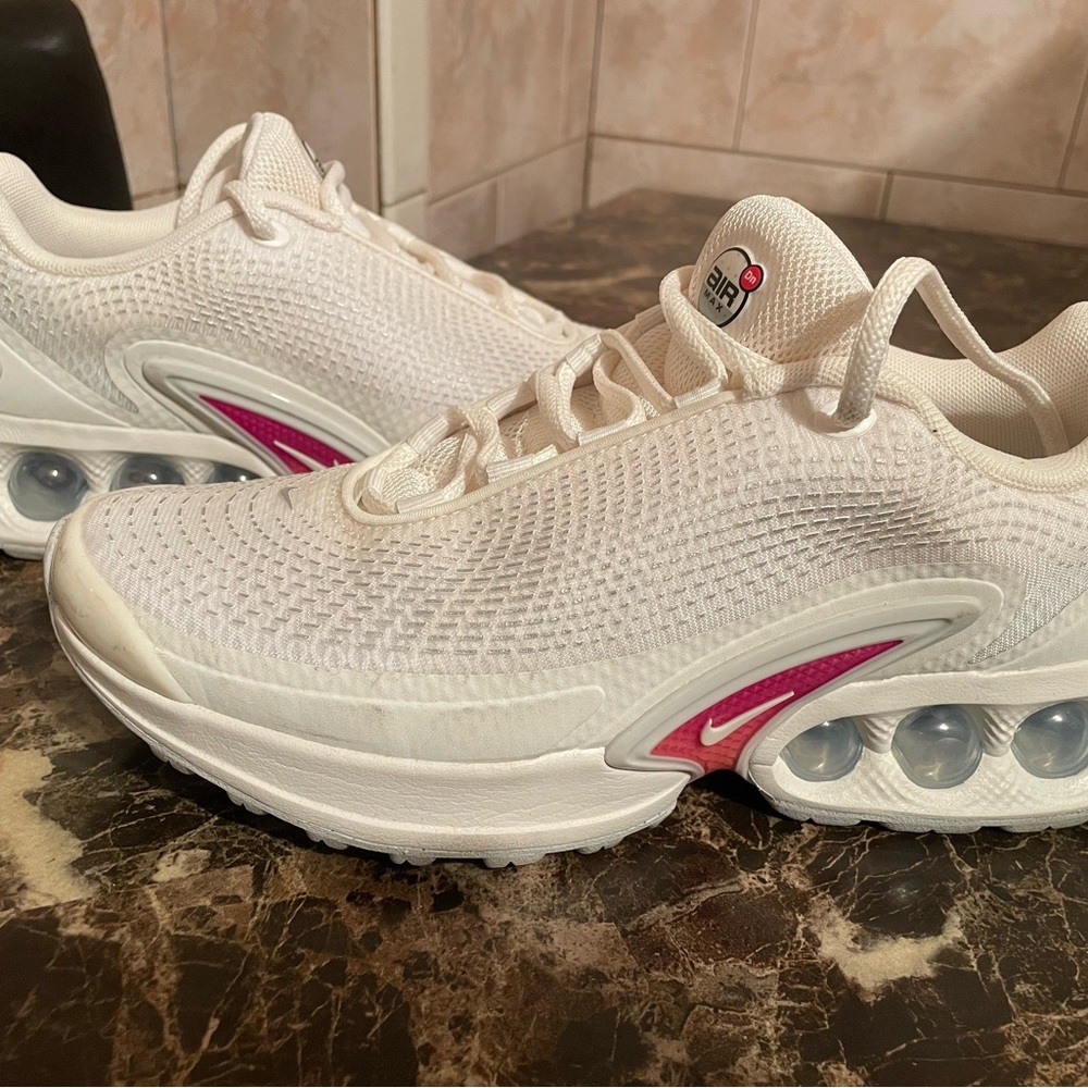 Nike Air Max DN White and Pink Women's Sneakers!